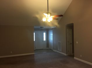 927 Melrose Cir, Hartsville, SC 29550