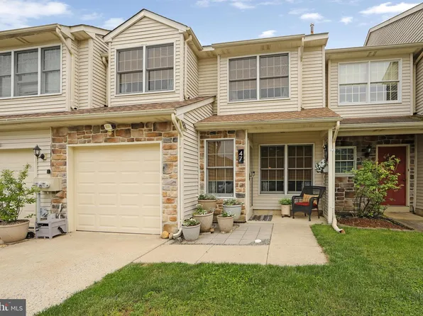 47 Barry Dr, Mantua, NJ 08051