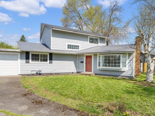12231 NE Stanton St, Portland, OR 97230