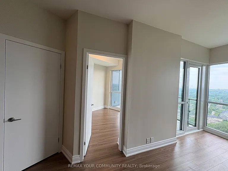 10 Park Lawn Rd #2404 — Photo 23