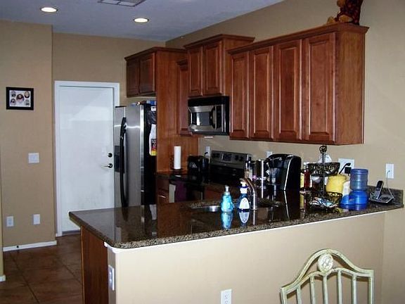 2nd image of 2237 E Sunland Ave