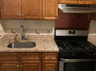 1060 Rhinelander Ave, Bronx, NY 10461