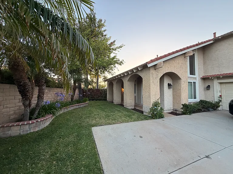 1831 Alscot Ave — Photo 2