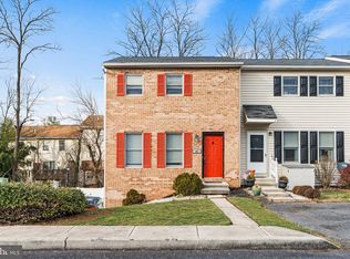 62 Persian Lilac Dr, Etters, PA 17319