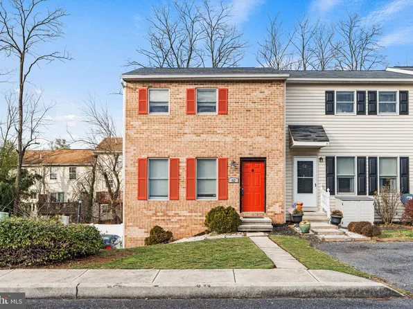 62 Persian Lilac Dr, Etters, PA 17319