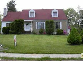 760 E Sprague Rd, Broadview Heights, OH 44147