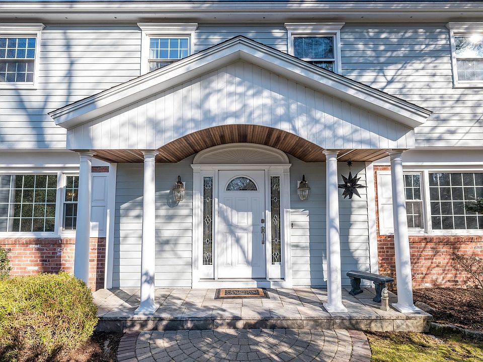 1st image of 29 Jericho Dr