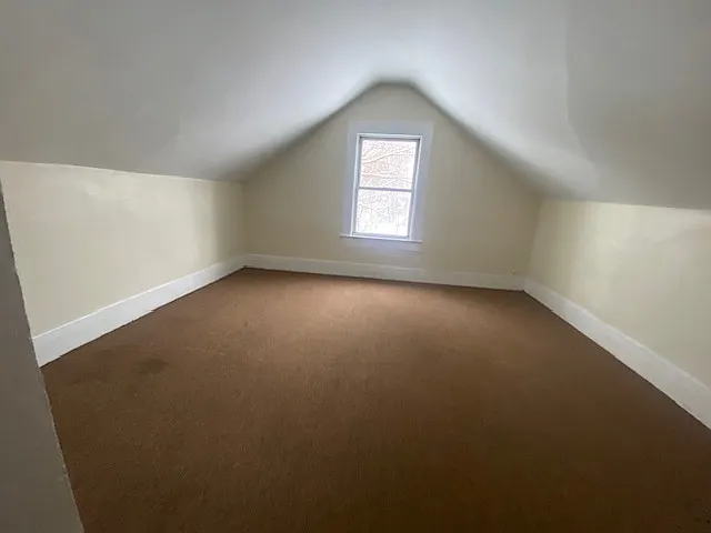 2 bed, 1000 sqft, $1,250 — Photo 4