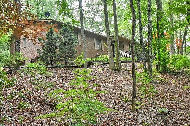 1st image of 440 Deerhaven Ln