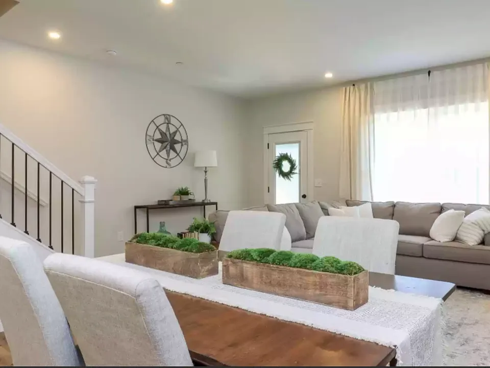 34 Ponemah Hill Rd