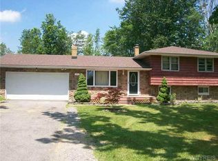 1811 Webb Rd, Grand Island, NY 14072