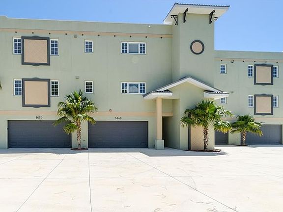 2nd image of 1640 Winstan Ave #3
