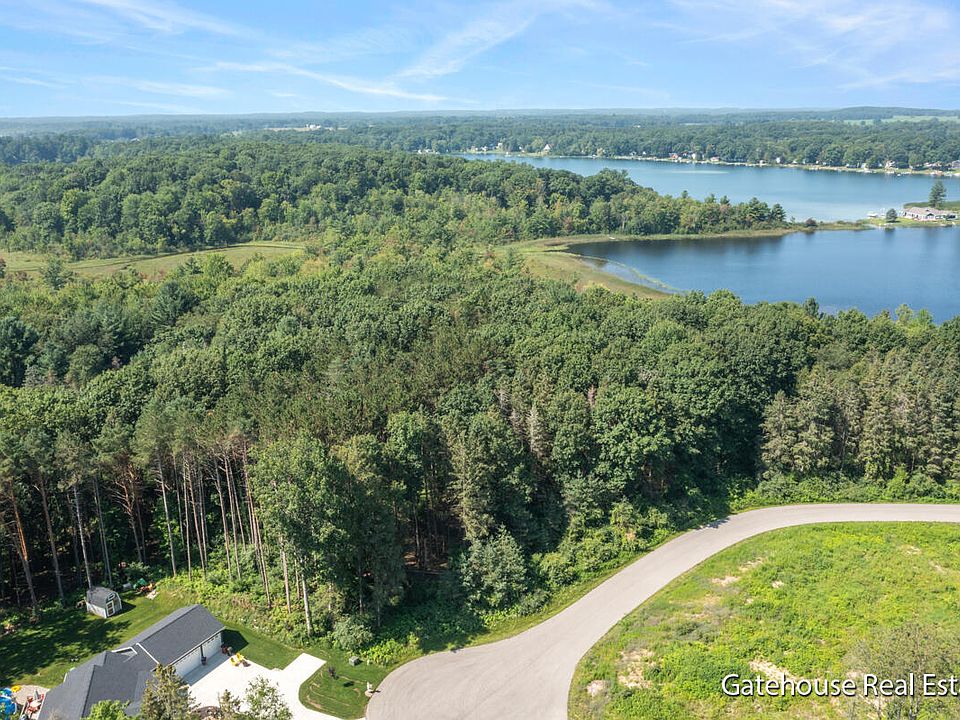 1st image of 17157 Spruce Cove Trl