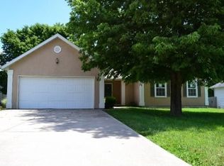3844 S Sunrise Ave, Springfield, MO 65807