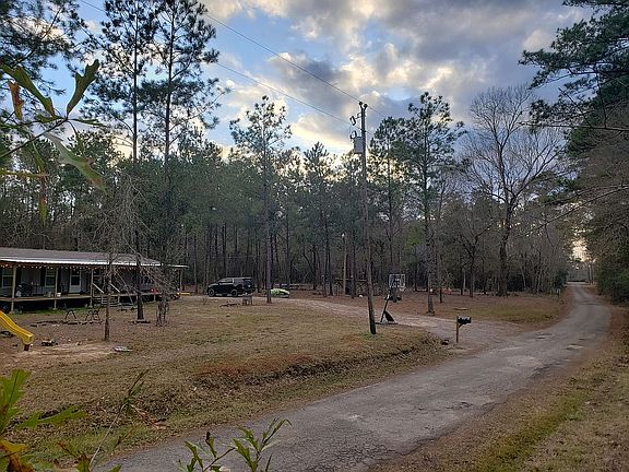 4th image of 1815 County Road 482