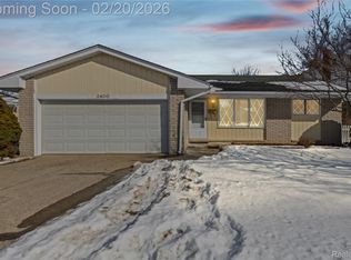 3400 Brookshire St, Trenton, MI 48183