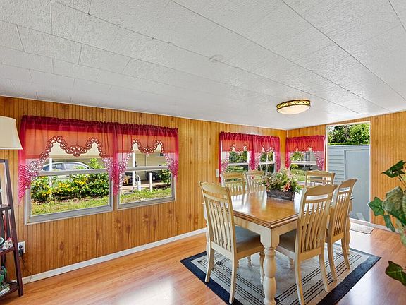 4th image of 1 Silver Oak Lane