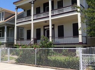 1412 Post Office St, Galveston, TX 77550