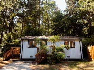 (Undisclosed Address), Clinton, WA 98236