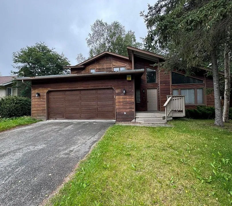 13710 Vern Dr