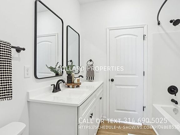 4th image of 1303 Parkview Dr #1303