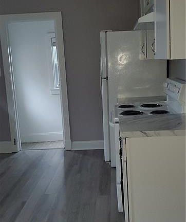 4th image of 402 Jefferson Ave