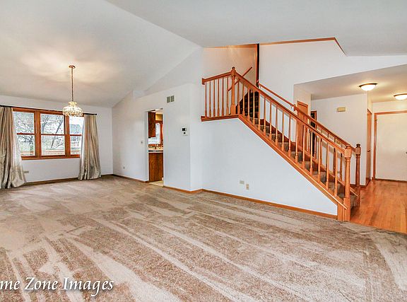 3rd image of 1930 Cornell Dr