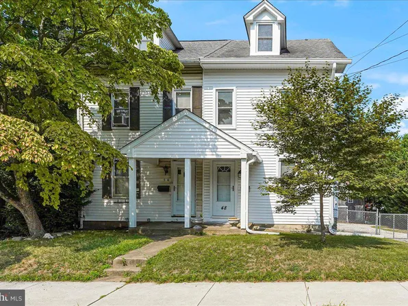 48 S Sproul Rd, Broomall, PA 19008