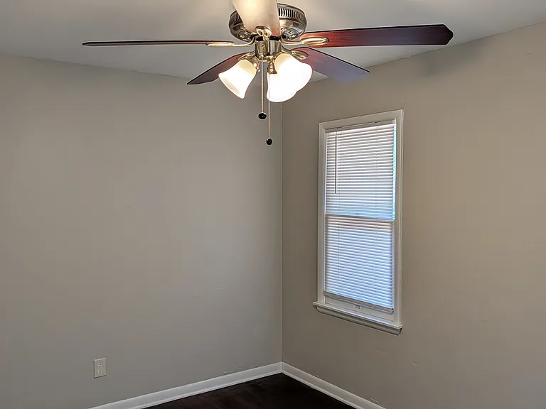 1825 Meyers Pl — Photo 15