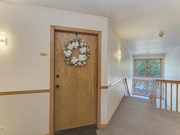 2nd image of 930 Rogers St APT 304