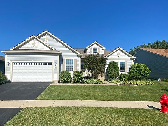 3rd image of 12991 Applewood Dr