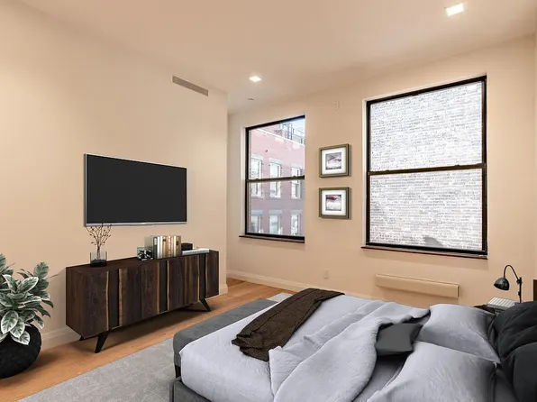 391 Broadway image 14 of 19