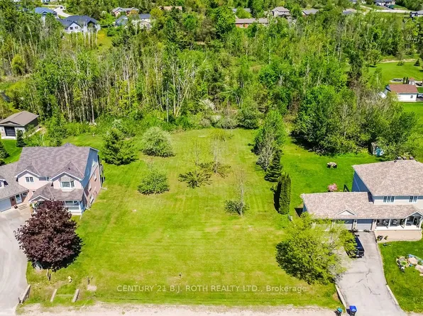 22 Boyd Cres, Oro Medonte, ON L0K 1N0