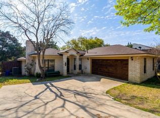 16608 Green Maze Ln, Helotes, TX 78023