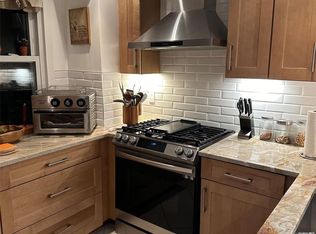 62-06 80th Rd, Flushing, NY 11385