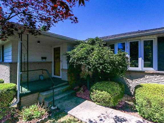4th image of 14227 Becky Ln