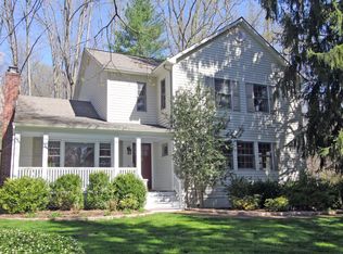 73 Hull Rd, Bernardsville, NJ 07924