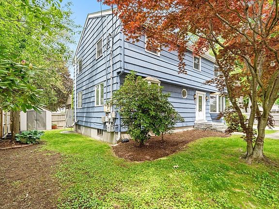 3rd image of 6 Hovey Ave