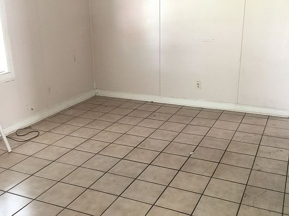 5th image of 6919 N Dakota Ave
