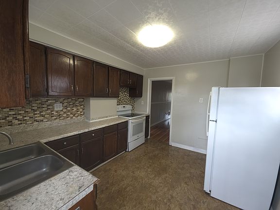 2nd image of 1400 Wolfe Ave APT 2