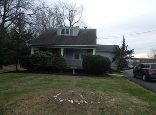 1968 County Line Rd, North Wales, PA 19454