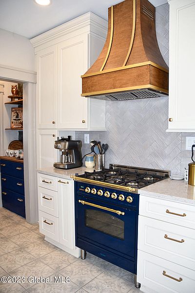 2nd image of 834 Jay Street