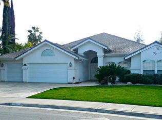 11015 Jadestone Dr, Bakersfield, CA 93311