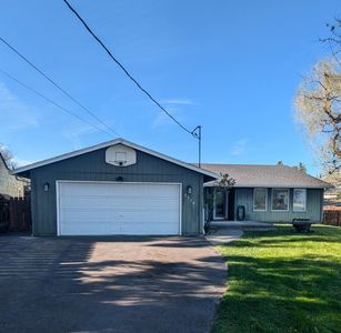 2218 Autumn Ave, Klamath Falls, OR, 97601