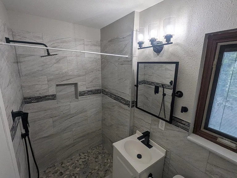 605 Kentshire Cir — Photo 30