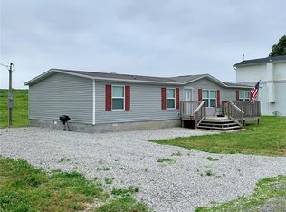 624 Main St, Keyesport, IL 62253