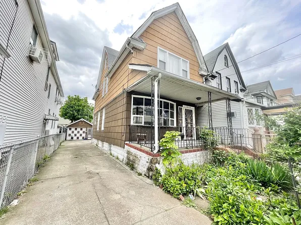 101-52 118th St, South Richmond Hill, NY 11419