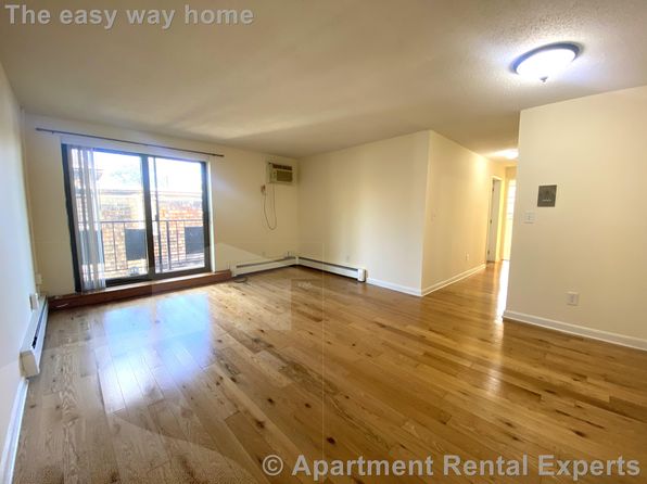 80 Highland Ave APT 203