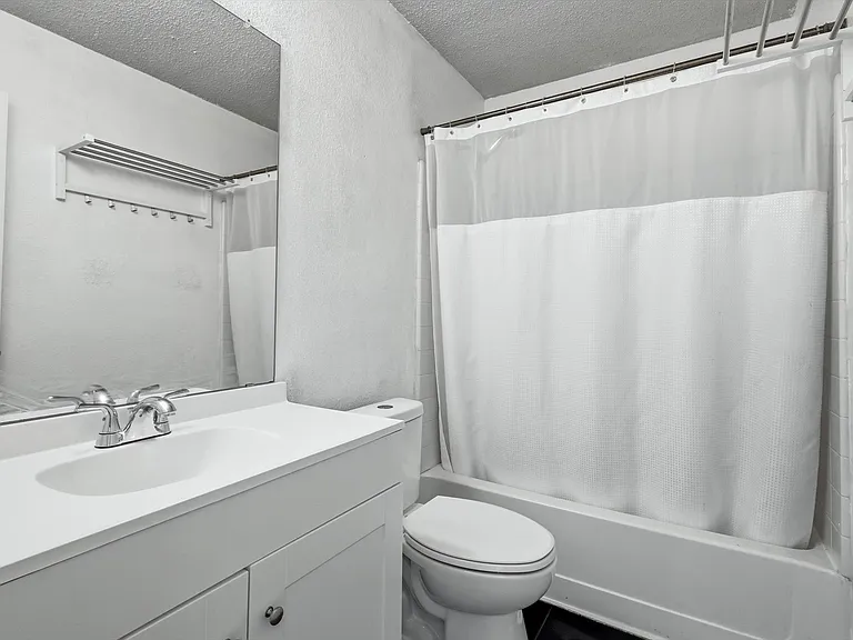 8816 Quarry Cir — Photo 11