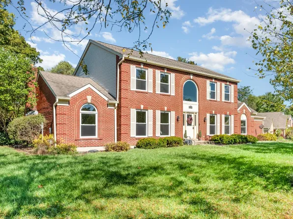 864 Tall Trees Dr, Cincinnati, OH 45245